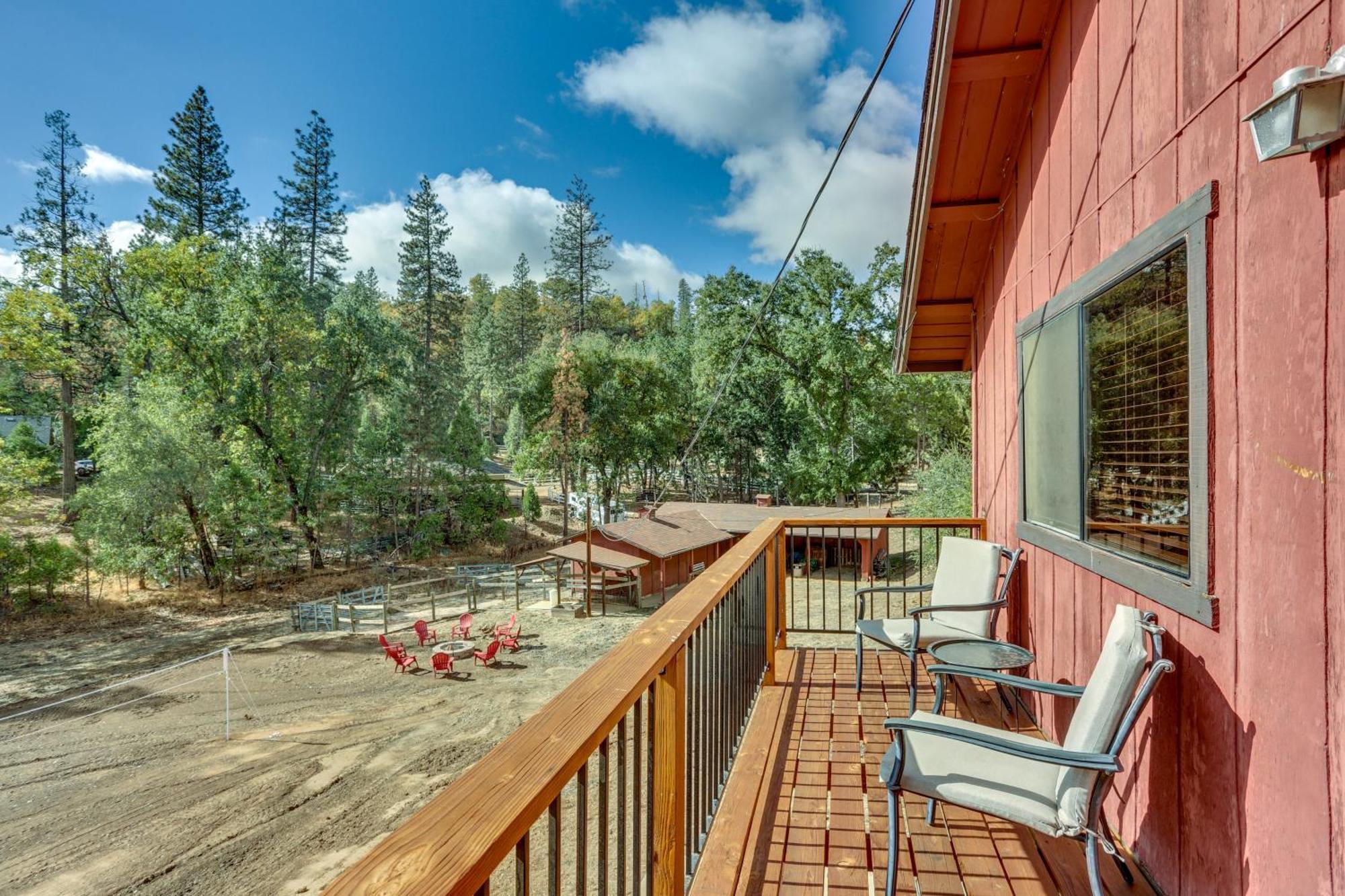 Pet-Friendly Escape With Game Room And Fire Pit! North Fork Exterior foto